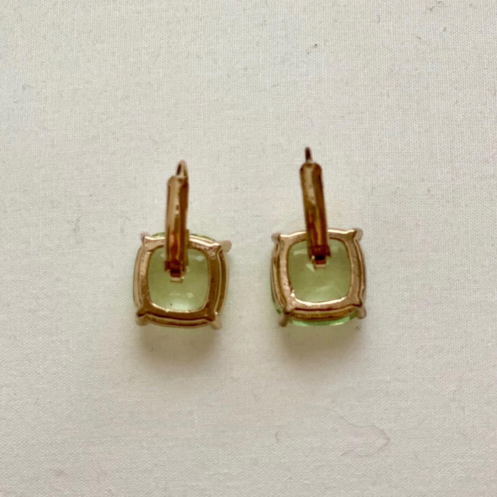 Beautiful pale green gemstone drop earrings - Picture 3 of 4